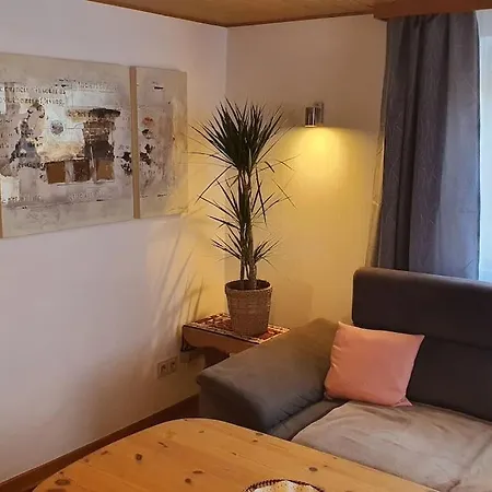 Gemuetliches Haus Im Alten Ortskern Wehrheim Exterior foto